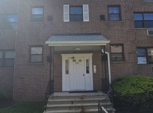 220 Prospect Ave APT 1B, Hackensack, NJ 07601