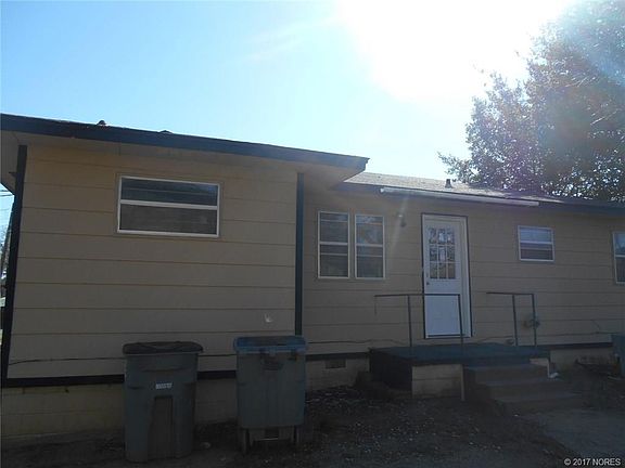 3rd image of 405 N Parkinson Ave