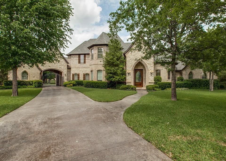 1st image of 1405 Shady Hollow Ct