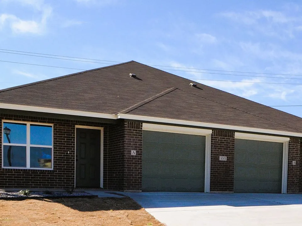 1001 Cline Dr