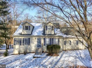310 Cartref Rd, Etters, PA 17319