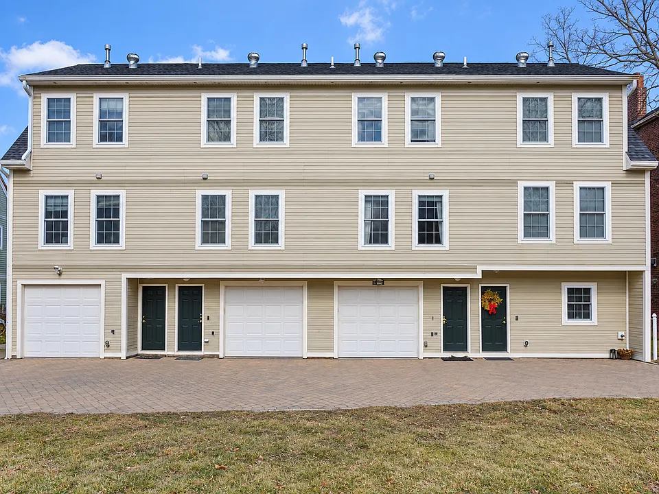 280 River St #2