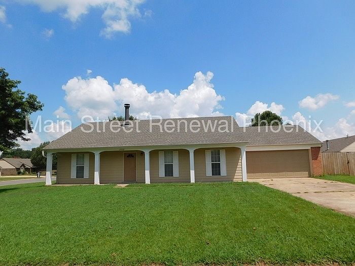 1st image of 3552 Rosswood Dr