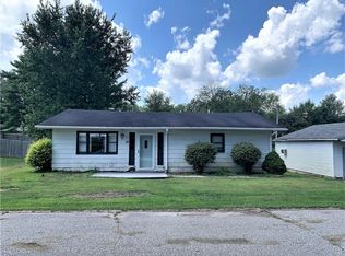 52 Johnson Blvd, Cloverdale, IN 46120