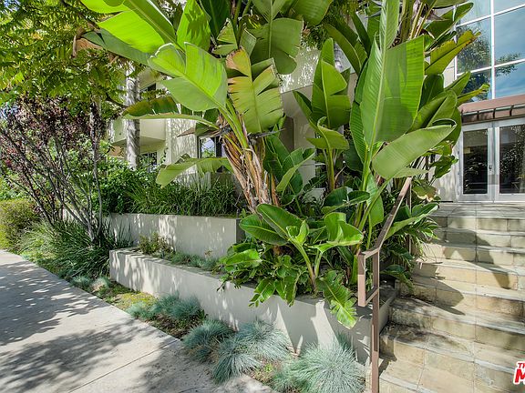 2nd image of 2240 S Beverly Glen Blvd Unit 104