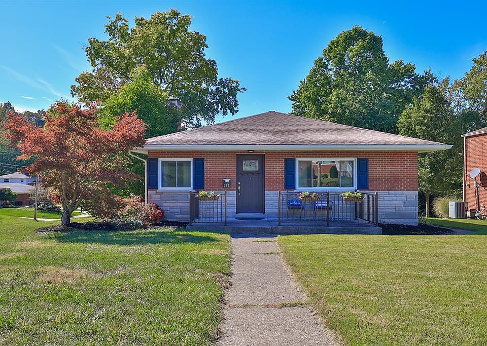 1st image of 282 Saint Agnes Cir