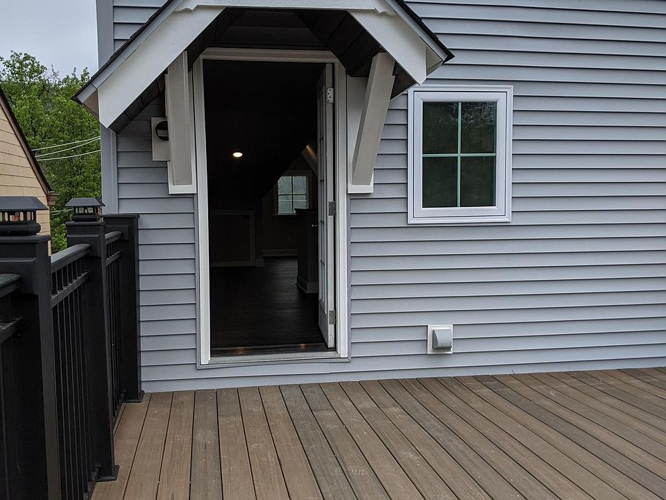 Let's begin this tour on the rooftop!