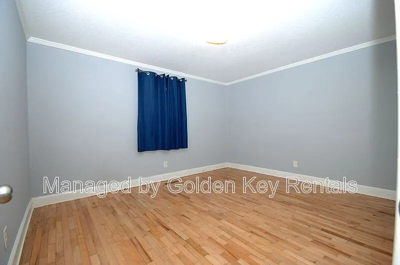 2 bed, 1.0 bath, $1,000 — Photo 4