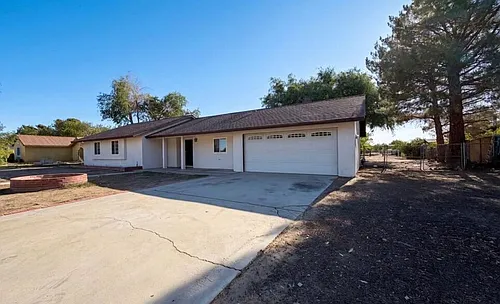 40734 176th St E Photo 1