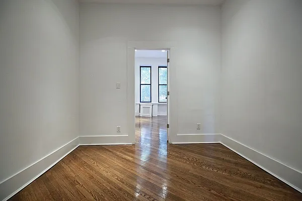 Rented by Compass | media 19