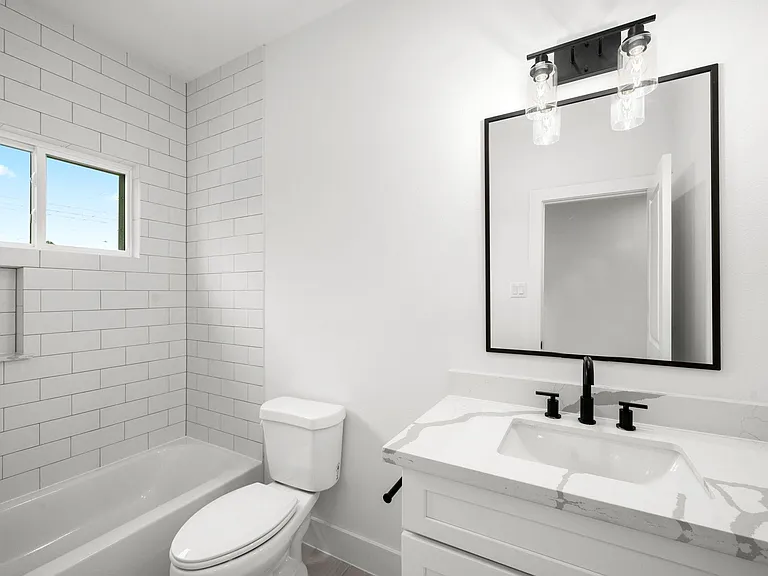 5516 Hardy St — Photo 24