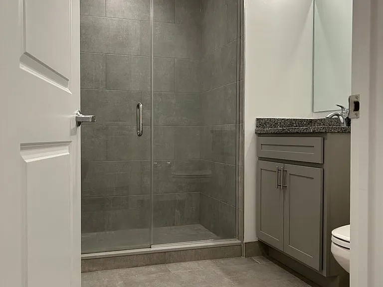 585 ESSEX STREET — Photo 36