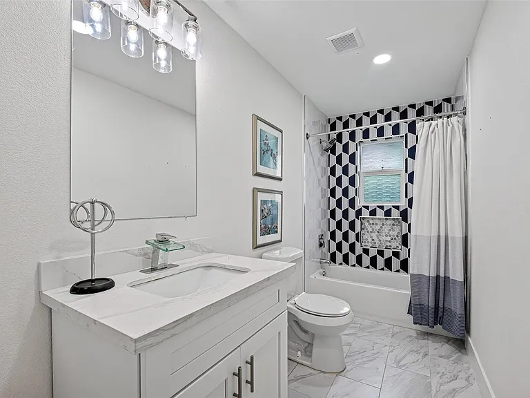 1119 Panama St — Photo 24