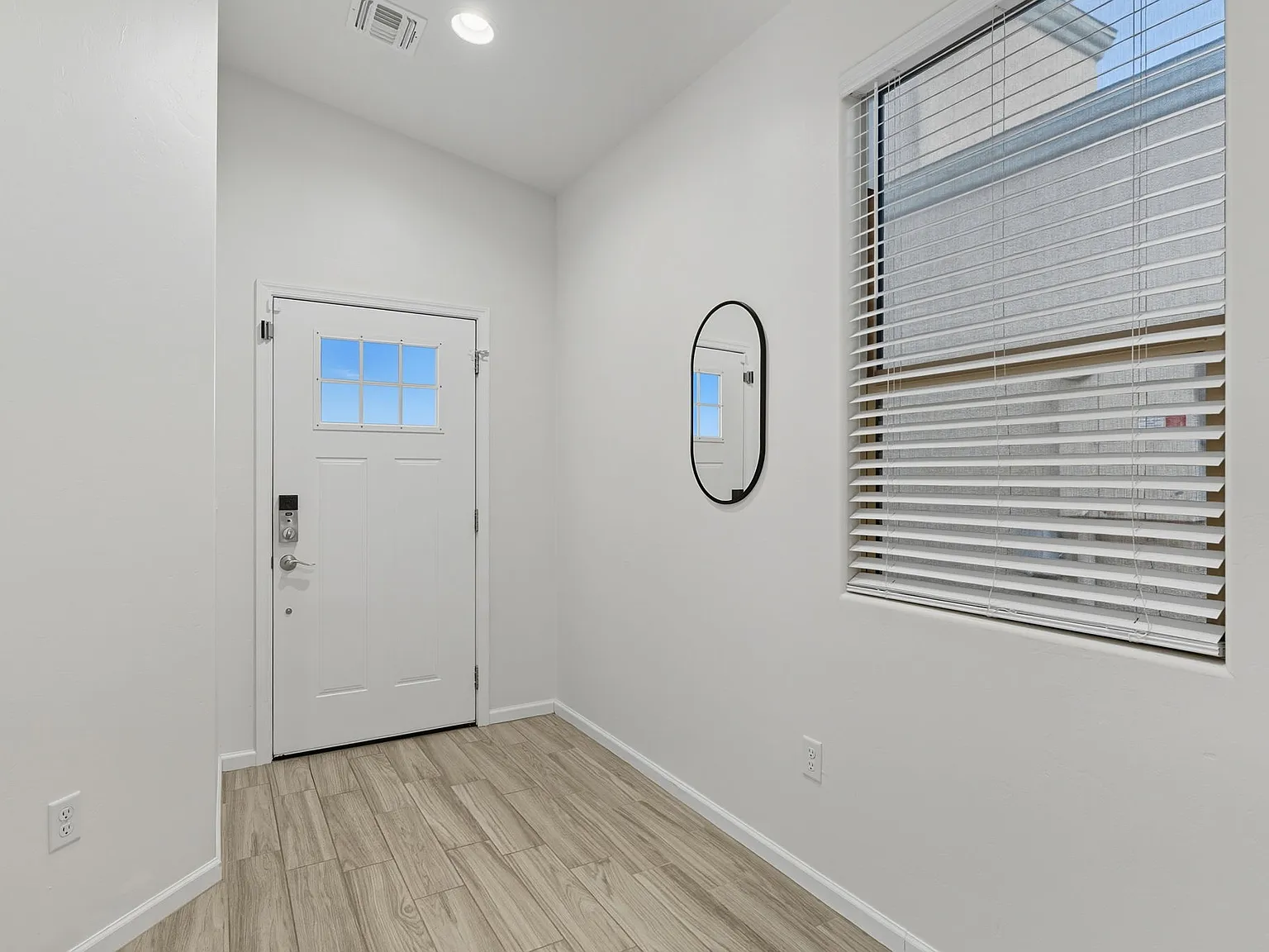 3 bed, 1768 sqft, $2,250 — Photo 3