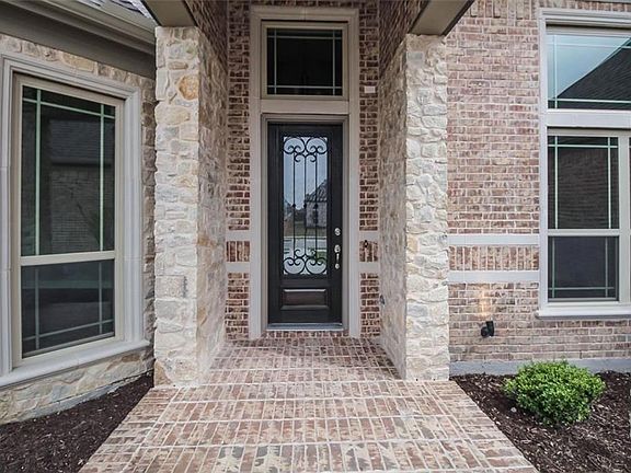 3rd image of 1711 Cypress Lake Ln
