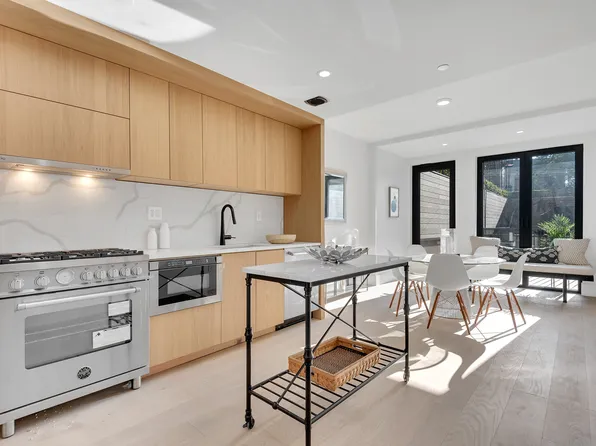 490 Lorimer Street image 1 of 13