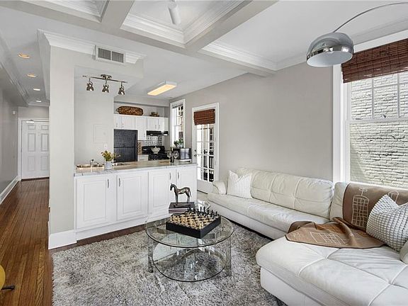 4th image of 2840 Peachtree Rd NW APT 406