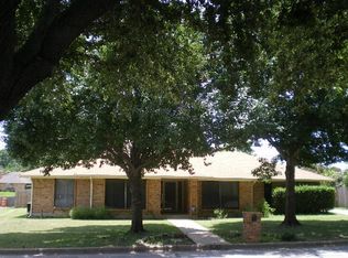 3913 Felisa Pl, Fort Worth, TX 76133