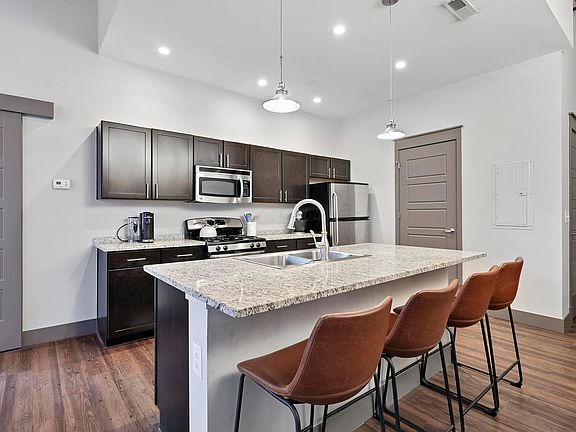 3rd image of 570 S Front St APT 205