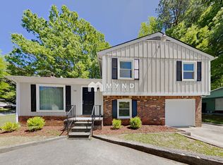 9165 Homewood Dr, Riverdale, GA