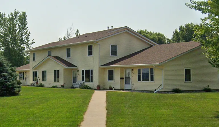 795 Lucy Dr — Photo 1