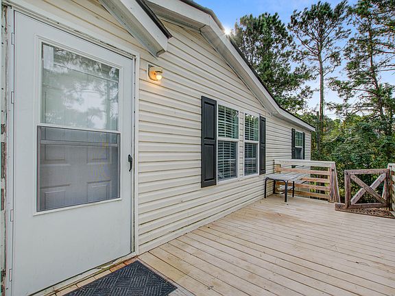 5th image of 1587 Macoma Dr