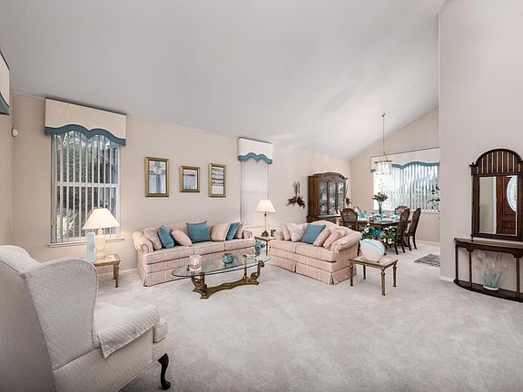 5th image of 2466 Whispering Oaks Drive