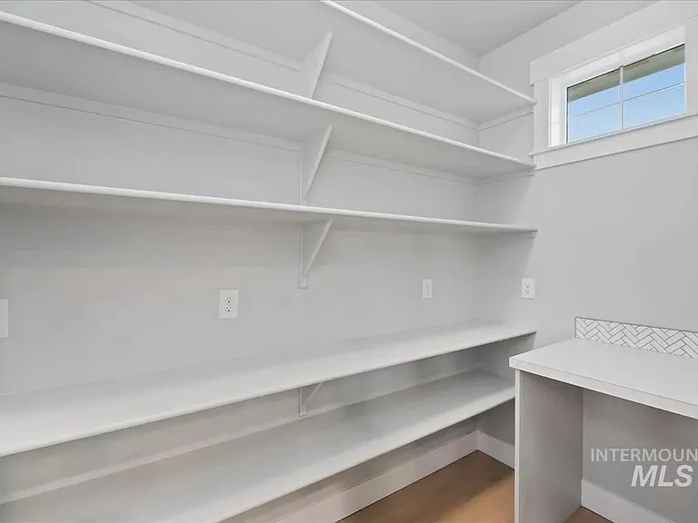 404 Hidden Mill Ct — Photo 9