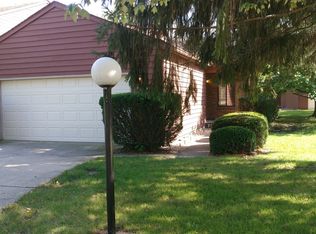 1601 Sandpiper Ct, Champaign, IL 61821