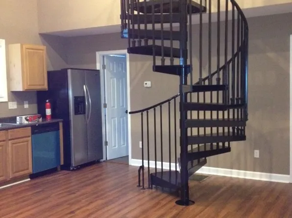 60 Merritt View Ter, Greenville, SC 29609