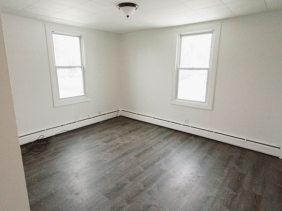 5th image of 109 West Ave APT 2N