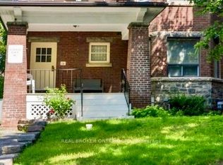 16 Foxbar Rd #2, Toronto, ON M4V 2G6