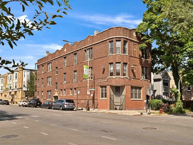 1000 N Mozart St #3 — Photo 2