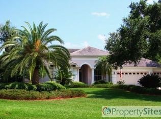 898 Water Hyacinth Ct NE, Saint Petersburg, FL 33703