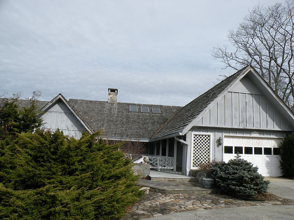 2nd image of 231 Ritchie Rd