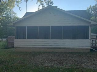 900 Jackson Branch Rd, Nashville, IN 47448