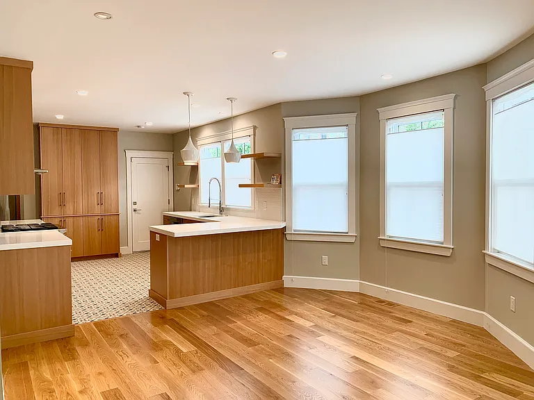 19 Pemberton St #1 — Photo 8