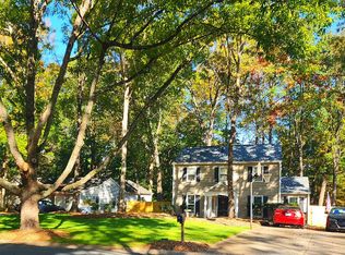 921 Riverwood Rd, Charlotte, NC 28270