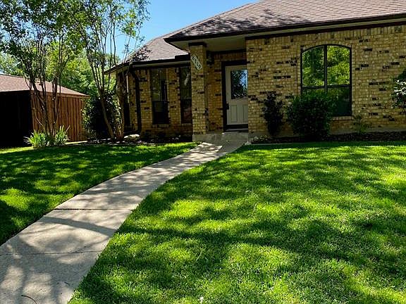 3rd image of 8719 Woodstream Dr