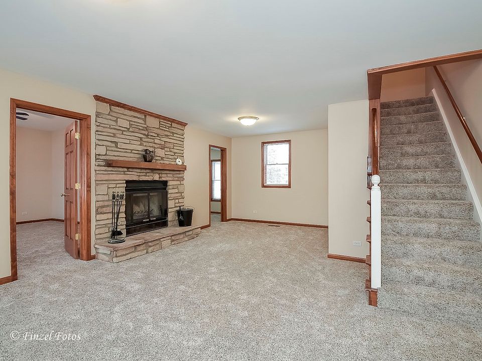 636 E Washington St, Marengo, IL 60152 Zillow