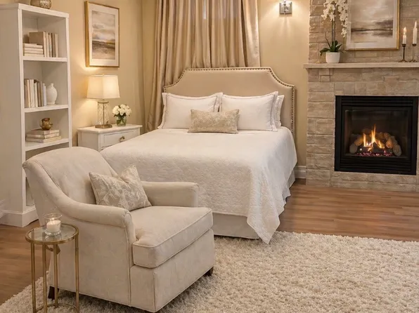 (undisclosed Address), Toronto, ON M4B 1S1