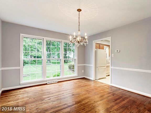 5th image of 4904 Sunflower Dr