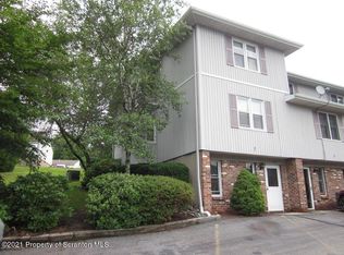 101 Abington Gardens Dr, Clarks Summit, PA