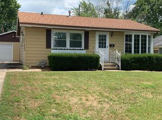 28 Kater Dr, Decatur, IL 62521