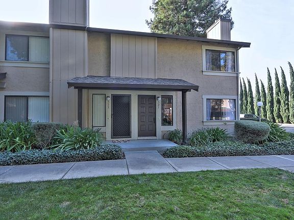 2nd image of 521 Holly Hock Ct
