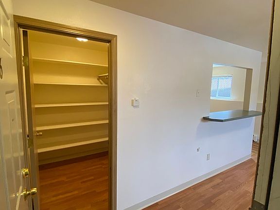 4th image of 2415 Eureka St #Fw-f6