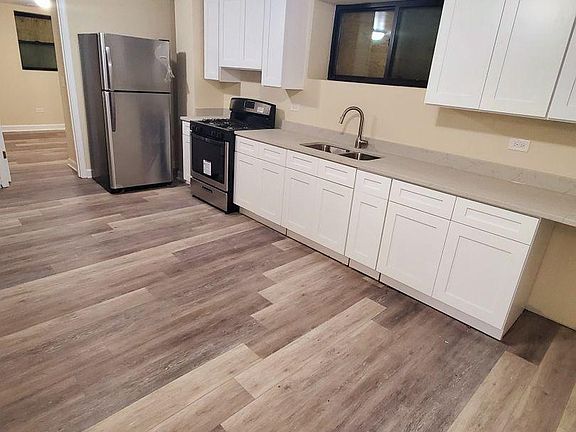 2nd image of 3042 W Cullerton St #1R