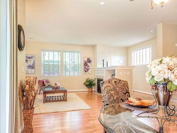 4th image of 6505 188th Pl NE Unit 106