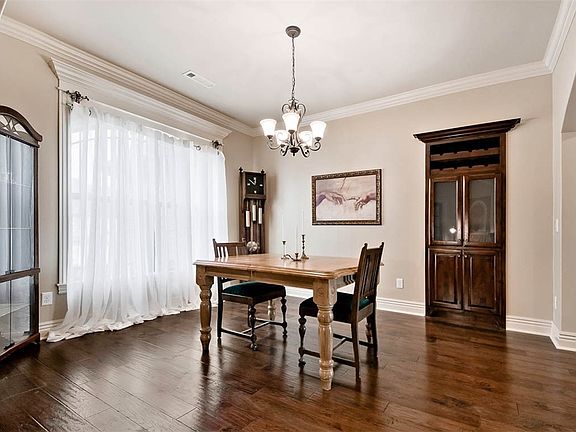 3rd image of 4381 Lofty Wood Dr