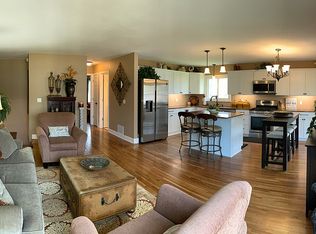 10440 Osage St NW, Coon Rapids, MN 55433